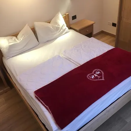 Lägenhet Cesa Soreie By Ama Val Di Fassa Canazei
