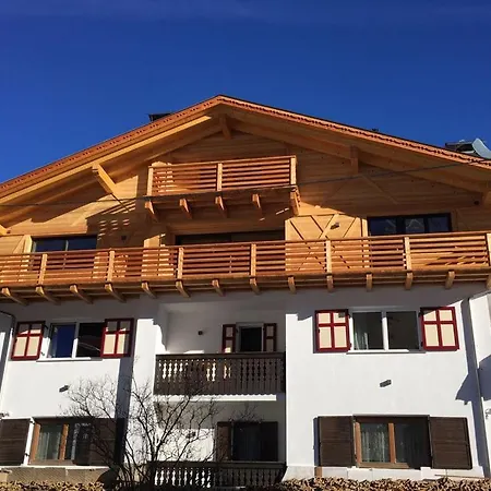 Cesa Soreie By Ama Val Di Fassa *