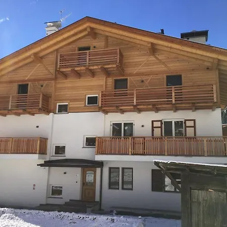 Cesa Soreie By Ama Val Di Fassa *