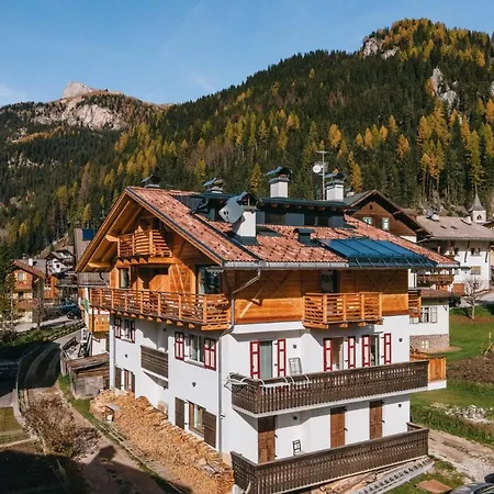 Cesa Soreie By Ama Val Di Fassa