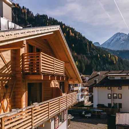 Cesa Soreie By Ama Val Di Fassa *