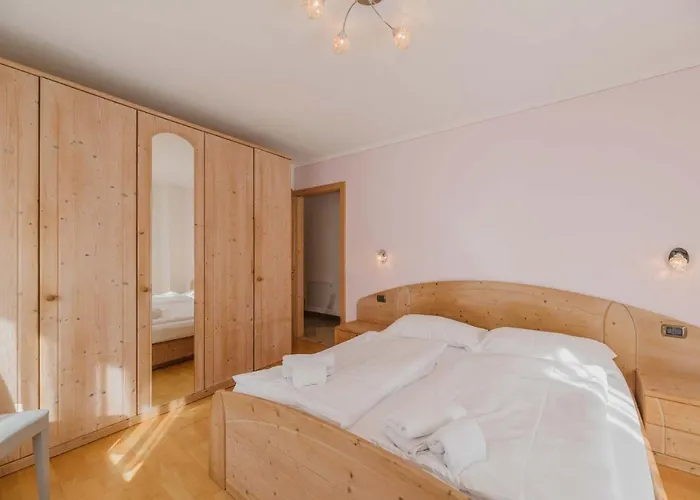 Cesa Soreie By Ama Val Di Fassa